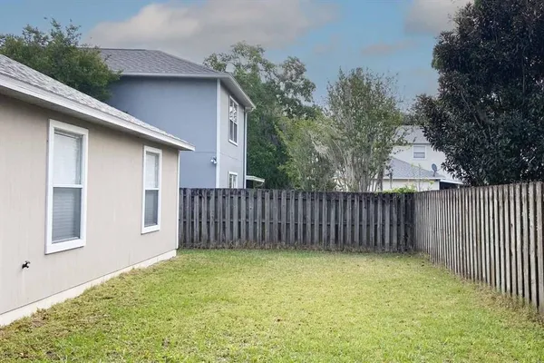 $274,900 | 2525 Northwest 36th Lane, Gainesville, FL 32605