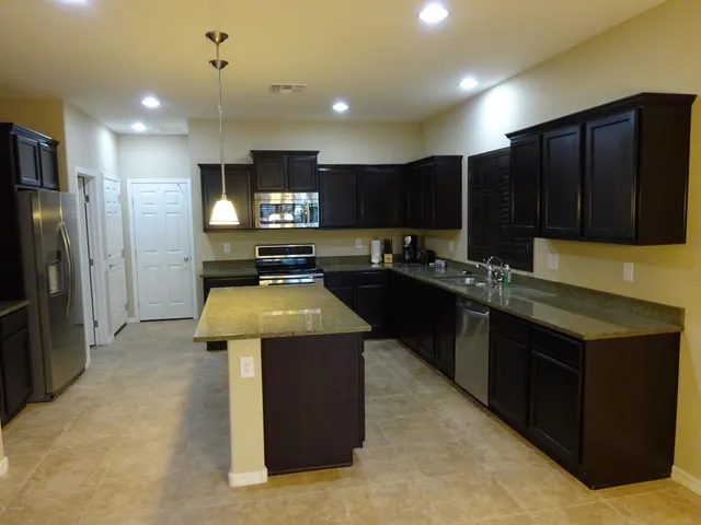 $1,850 | 2158 Scully Drive, Phoenix, AZ 85023