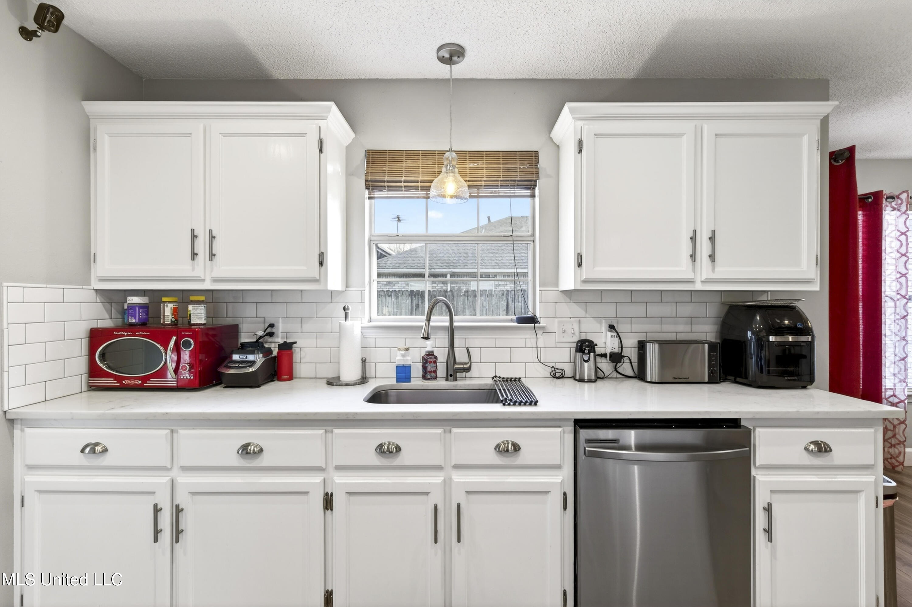 3524 North 8th Street Ocean Springs, MS 39564 - Photo 12 of 31 3524NEighthSt-12