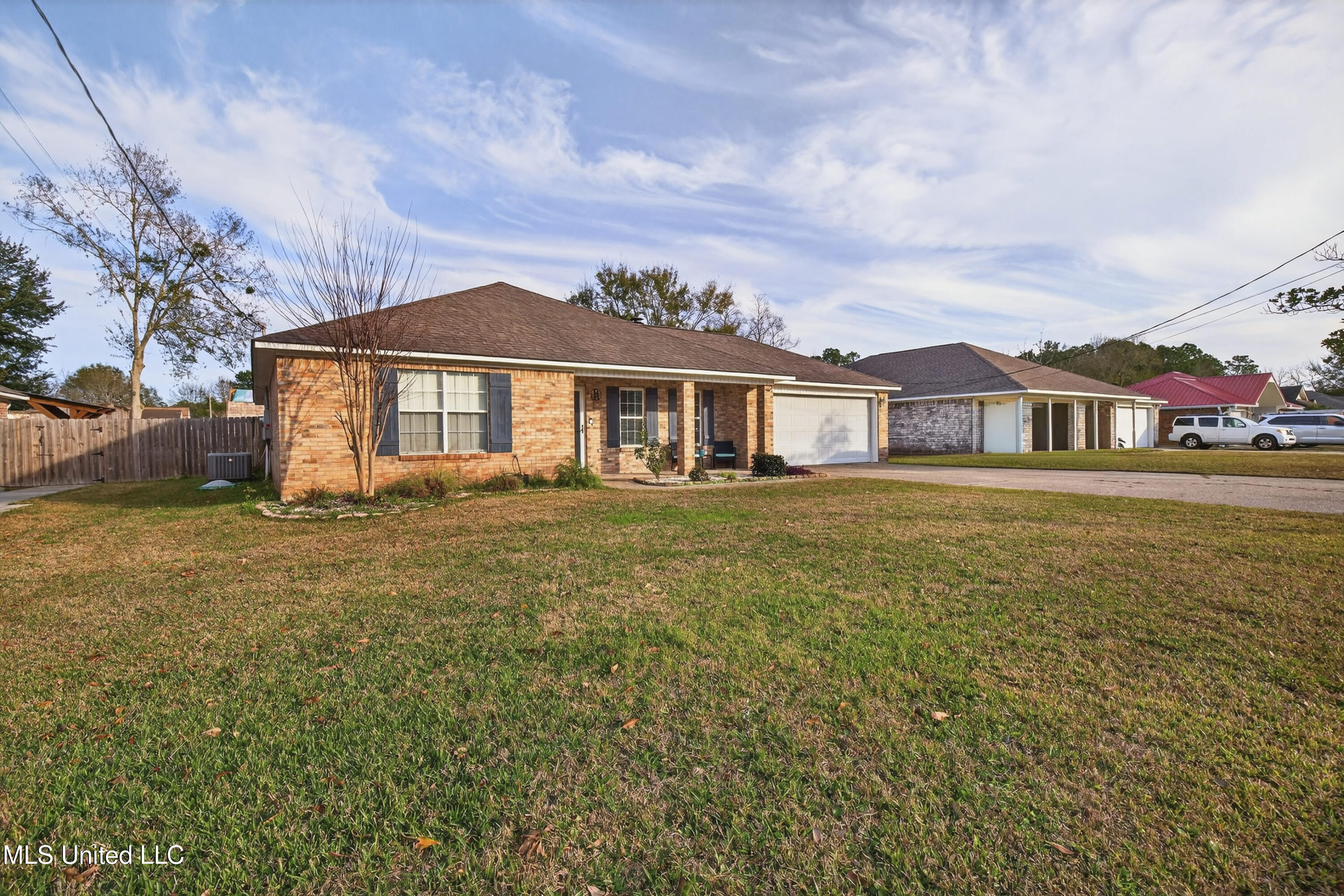 3524 North 8th Street Ocean Springs, MS 39564 - Photo 3 of 31 3524NEighthSt-3