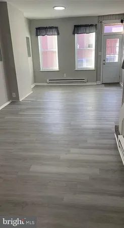 a view of empty room with window