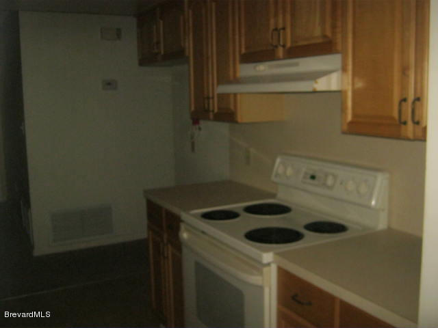 1485 Holiday Boulevard Merritt Island, FL 32952 - Photo 8 of 12 Kitchen
