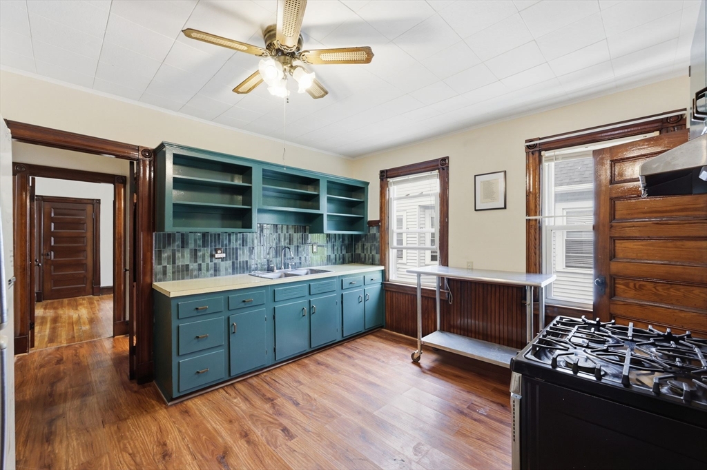 181-183 Northampton Avenue Springfield, MA 01109 - Photo 22 of 40