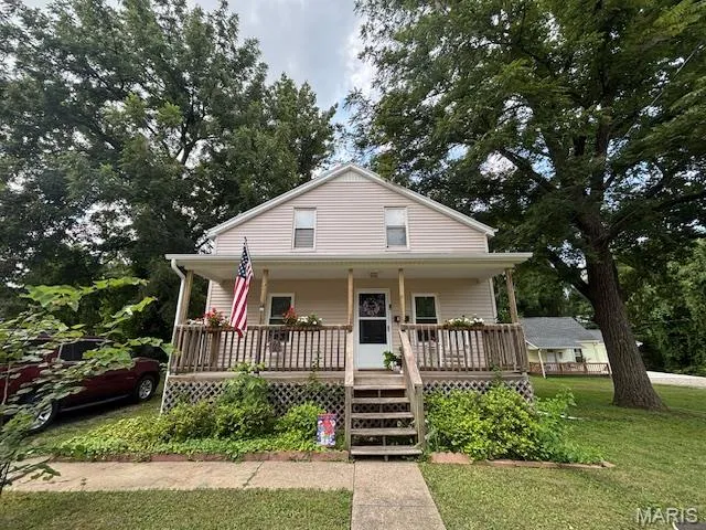 $199,900 | 807 East Jefferson Street, Jackson, MO 63755