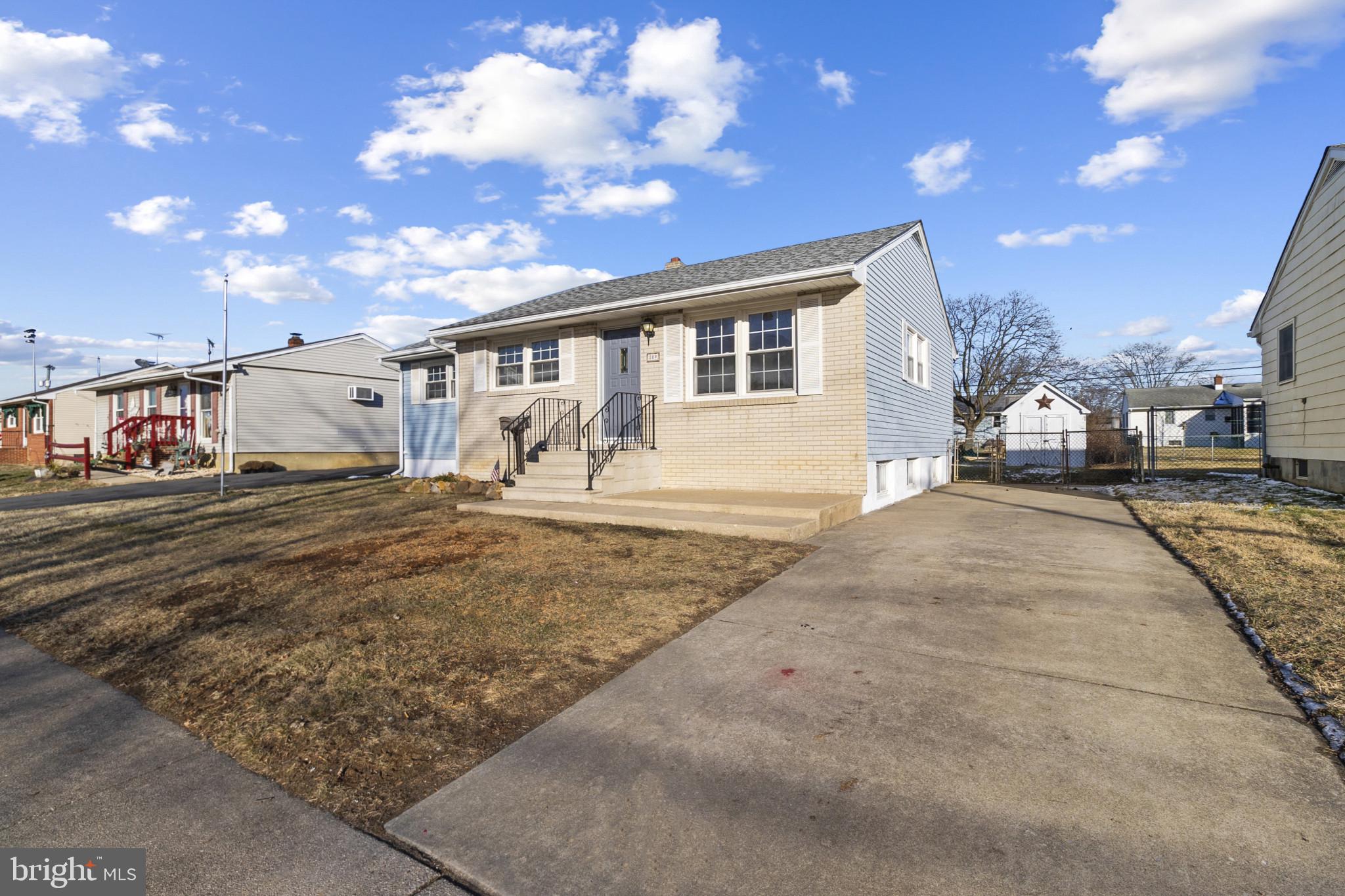 809 South Scott Street Middletown, DE 19709 - Photo 2 of 25 a house view with a outdoor space