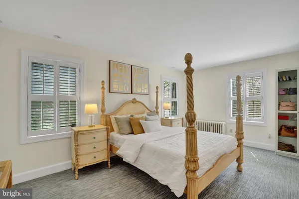 $1,195,000 | 4916 26th Street North, Arlington, VA 22207