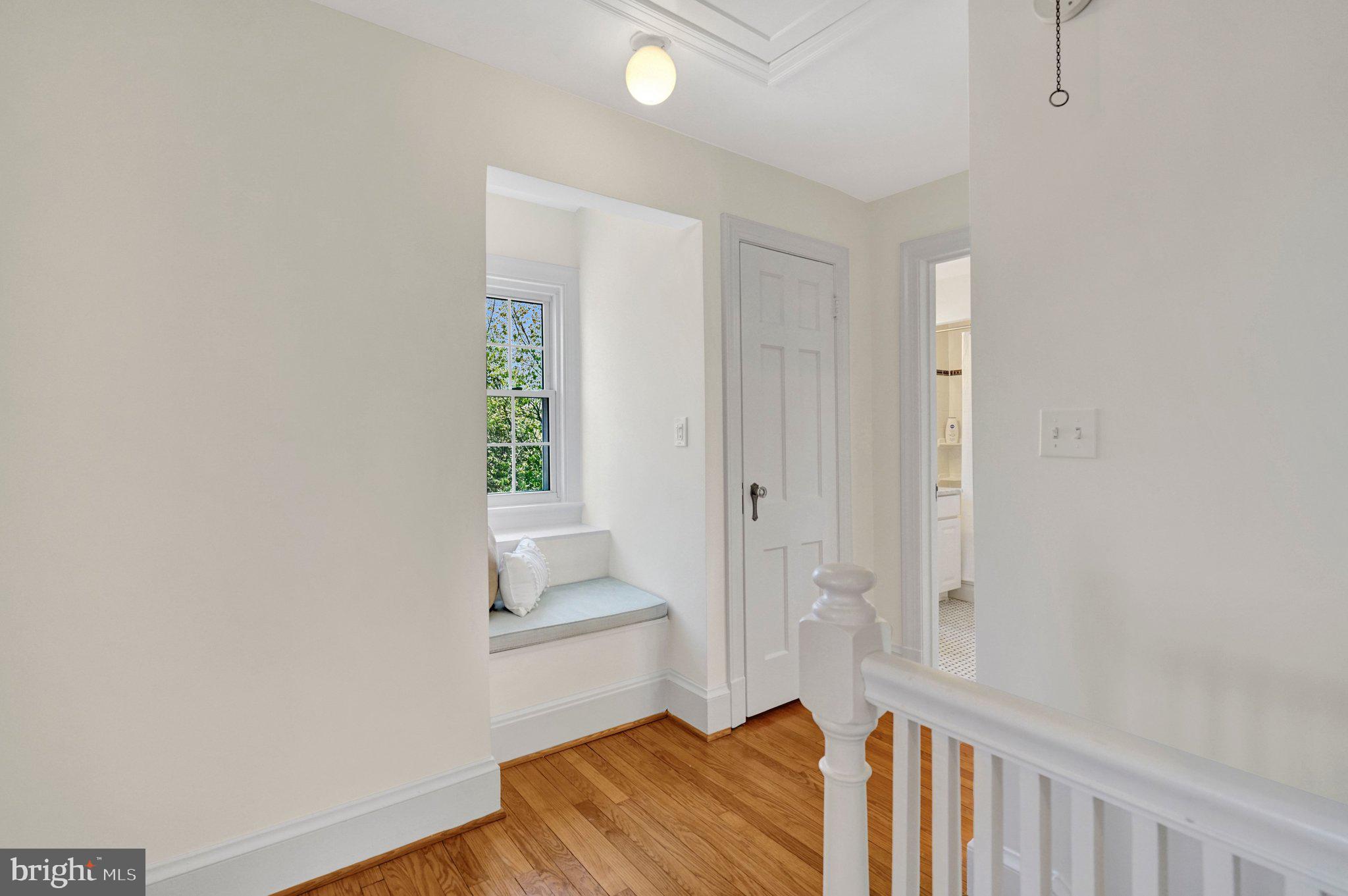 4916 26th Street North Arlington, VA 22207 - Photo 24 of 46 a very nice looking room with a hardwood