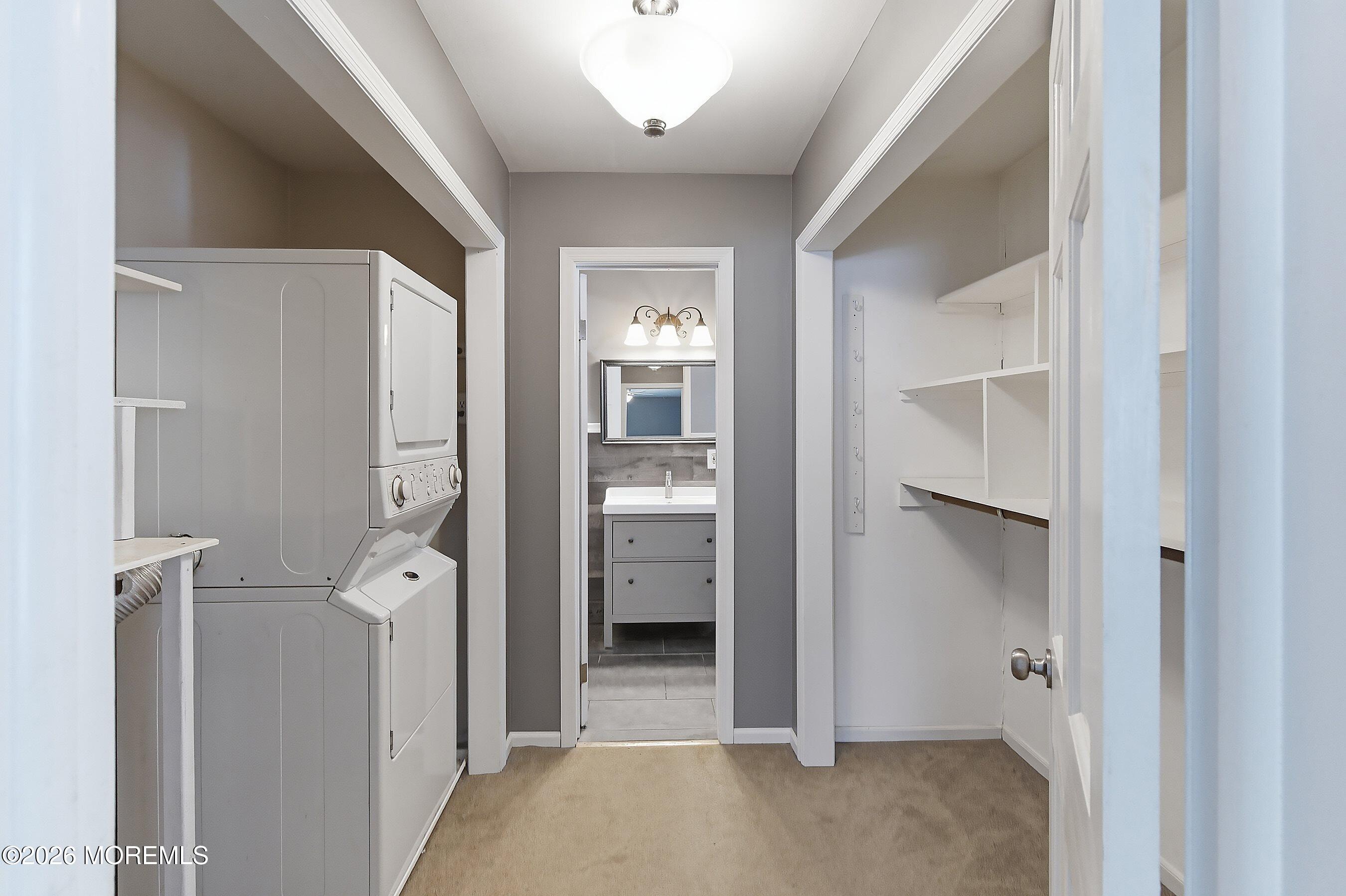 638 Freehold Road Jackson, NJ 08527 - Photo 16 of 34 16-Hall