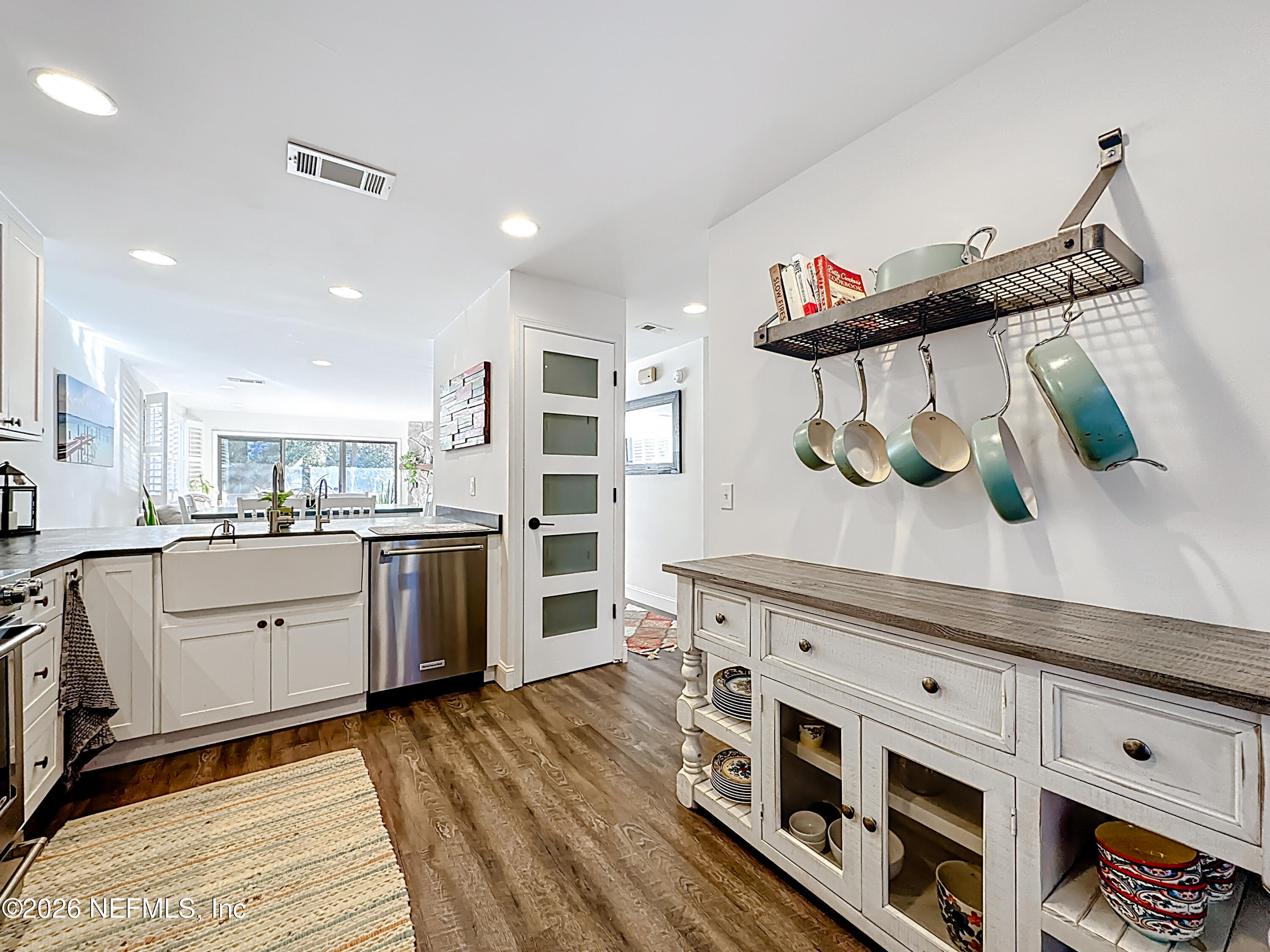 2009 Seminole Road, Unit 2009 Atlantic Beach, FL 32233 - Photo 9 of 45 2009 Seminole Road-21