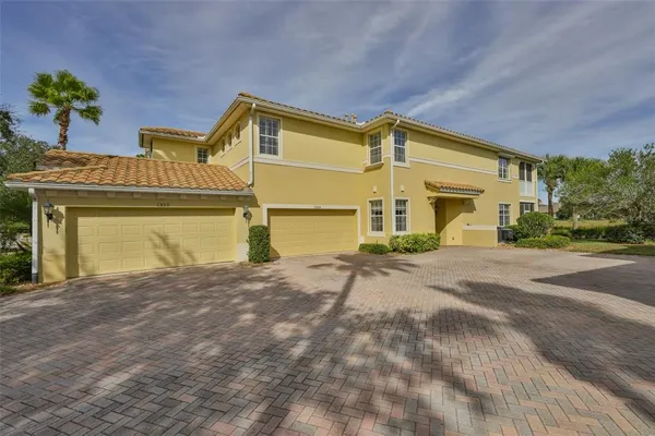 $350,000 | 1324 Emerald Dunes Drive, Sun City Center, FL 33573