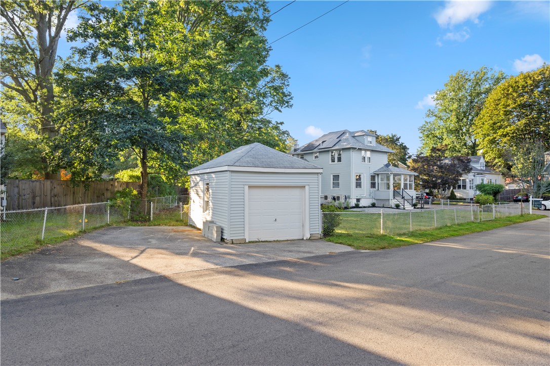 28 Manchester Street Warwick, RI 02888 - Photo 28 of 36