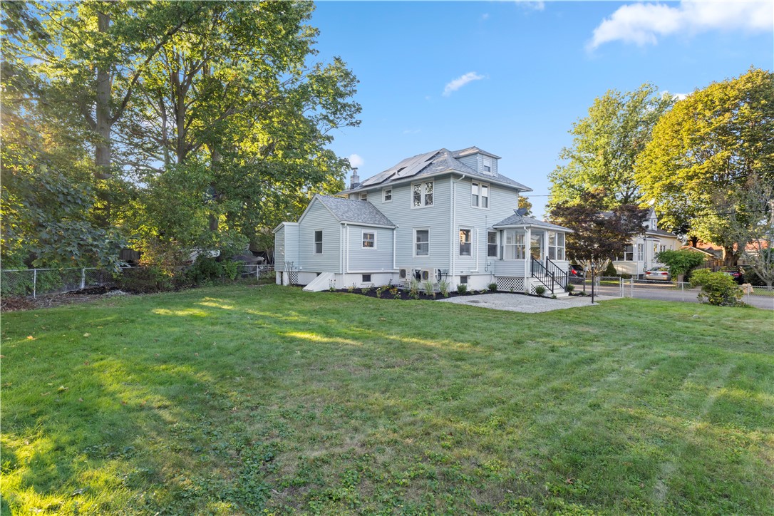 28 Manchester Street Warwick, RI 02888 - Photo 29 of 36