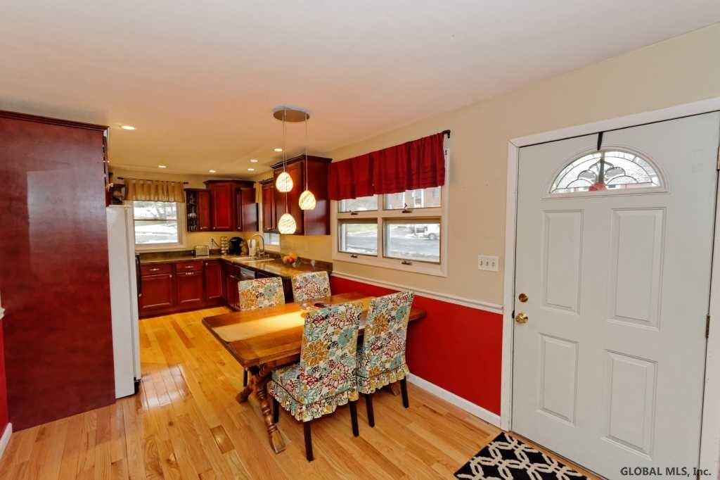 41 Stock Lane Rensselaer, NY 12144 - Photo 6 of 25 Photo 6