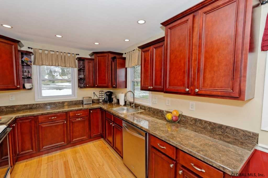 41 Stock Lane Rensselaer, NY 12144 - Photo 7 of 25 Photo 7