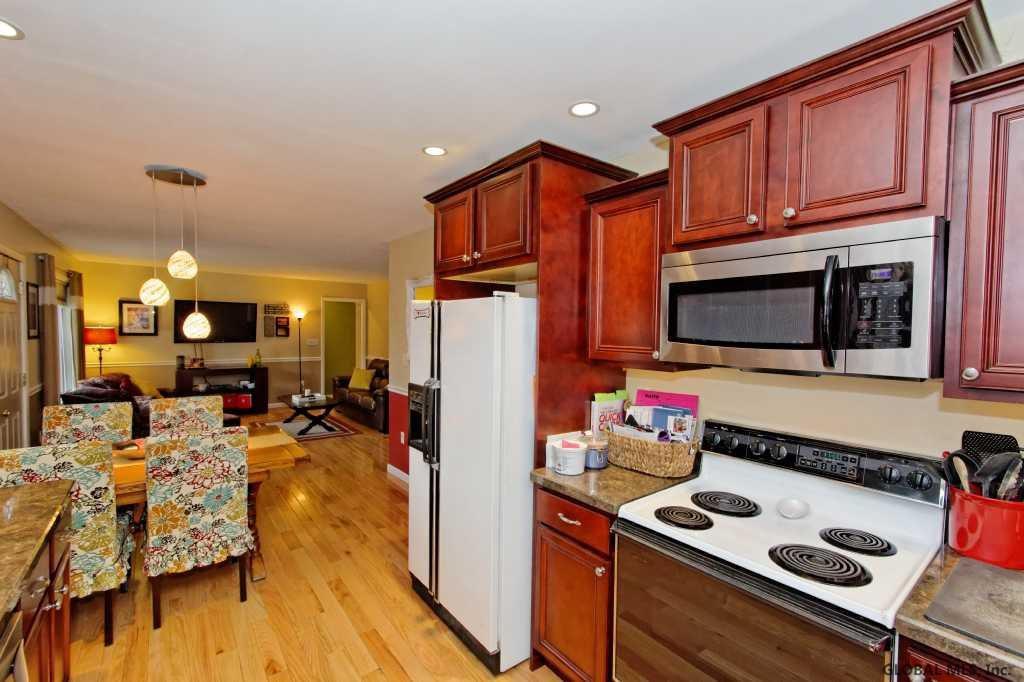 41 Stock Lane Rensselaer, NY 12144 - Photo 8 of 25 Photo 8