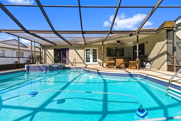 $2,100 | 9108 Tournament Drive, Hudson, FL 34667