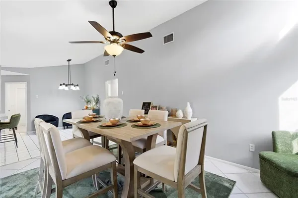 $2,100 | 9108 Tournament Drive, Hudson, FL 34667