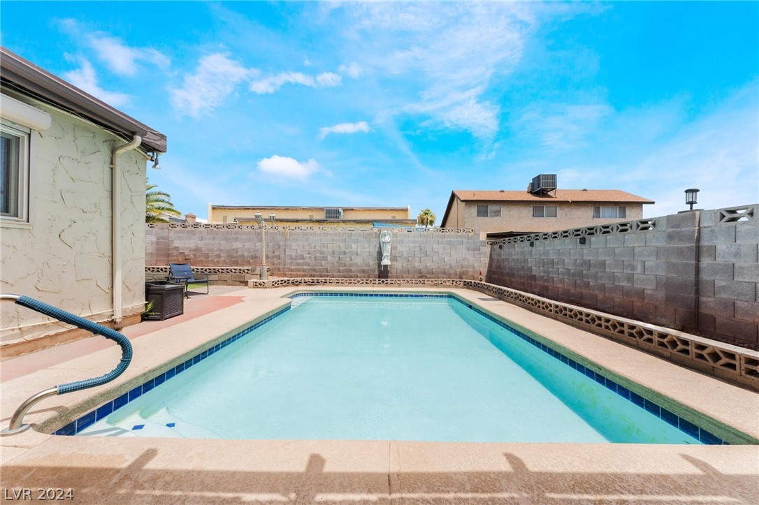 4516 McMillan Road Las Vegas, NV 89121 - Photo 32 of 39