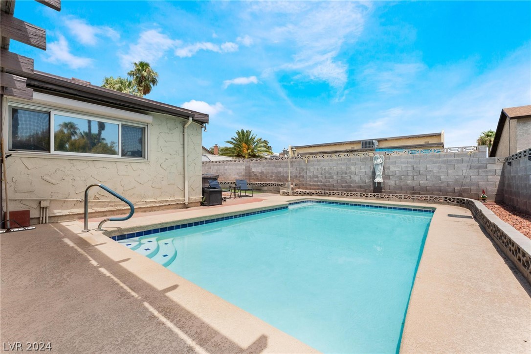 4516 McMillan Road Las Vegas, NV 89121 - Photo 34 of 39