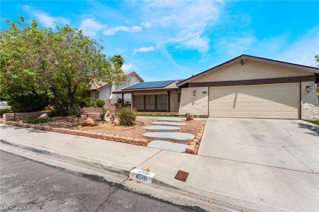 4516 McMillan Road Las Vegas, NV 89121 - Photo 4 of 39