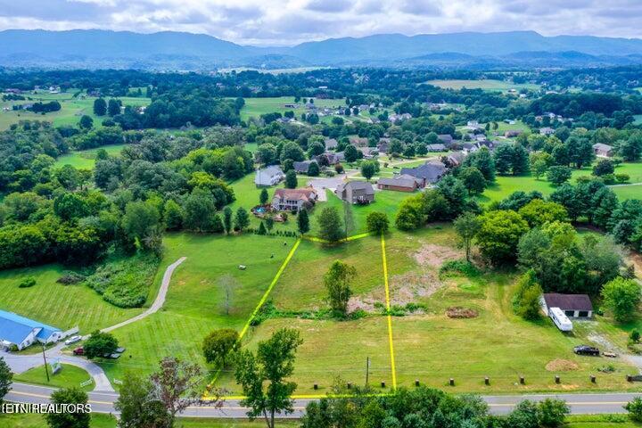 Sevierville Road Maryville, TN 37804 - Photo 1 of 3 20231204170843306028000000-o