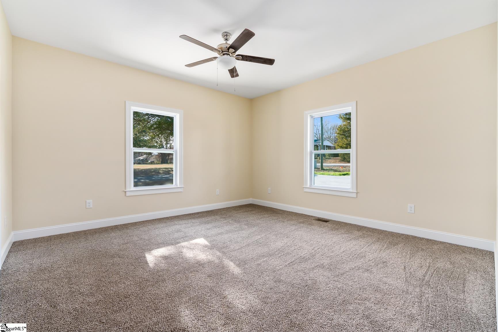 810 Hellams Street Fountain Inn, SC 29644 - Photo 10 of 27 Gallery Image 10