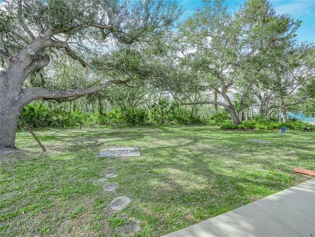 $165,000 | 2002 Granada Court, Unit 1, Lake Wales, FL 33898