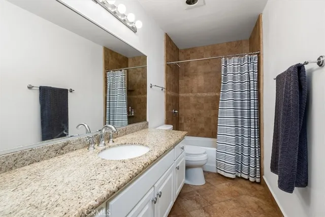 $969,000 | 4185 Colfax Avenue, Unit D, Studio City, CA 91604