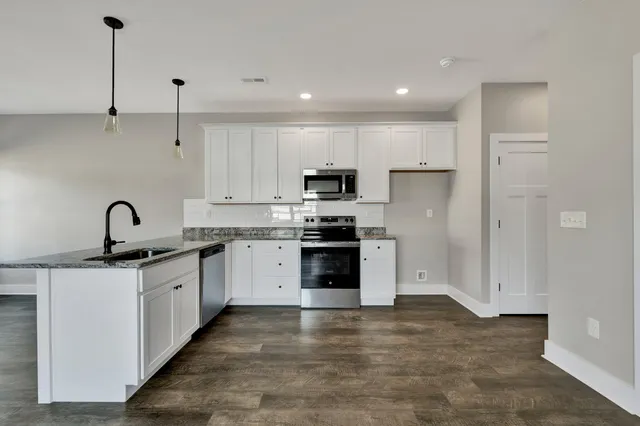 $276,900 | 3024 Northwest Three Creeks Drive, Cleveland, TN 37312