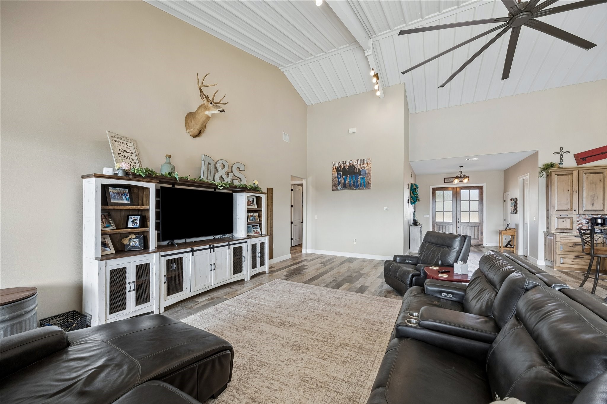 2224 Maler Road Sealy, TX 77474 - Photo 14 of 50 Living Area