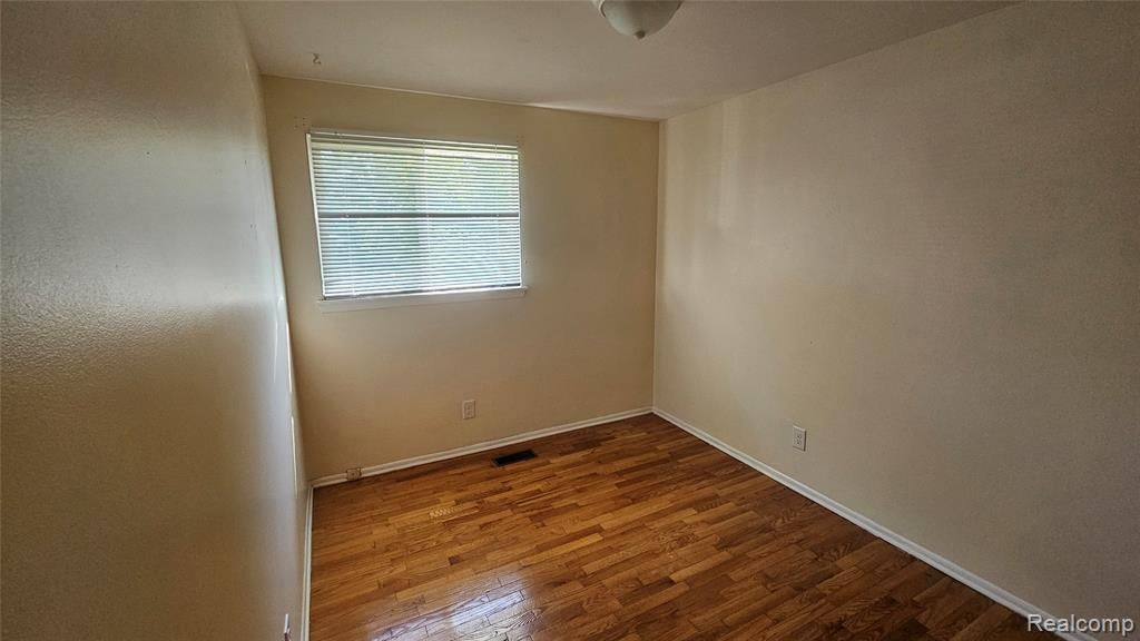 3024 Raskob Street Flint, MI 48504 - Photo 13 of 19 Gallery Image 13