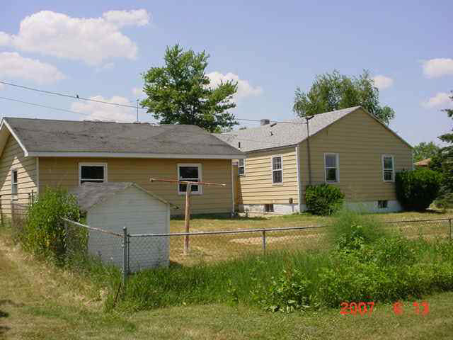 250 South Center Street Waterloo, IN 46793 - Photo 2 of 6 Gallery Image 2