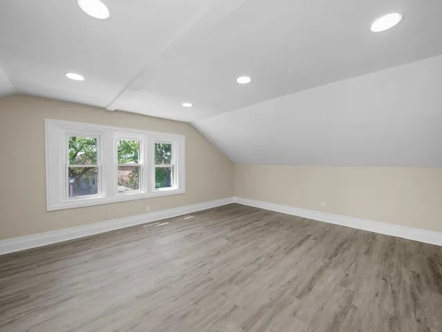 $2,900 | 811 South 7th Avenue, Maywood, IL 60153