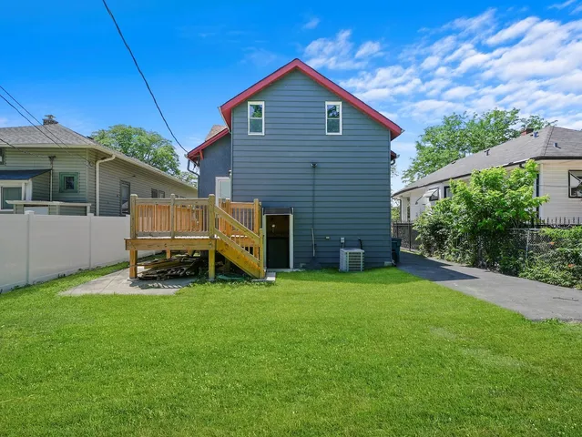 $2,900 | 811 South 7th Avenue, Maywood, IL 60153