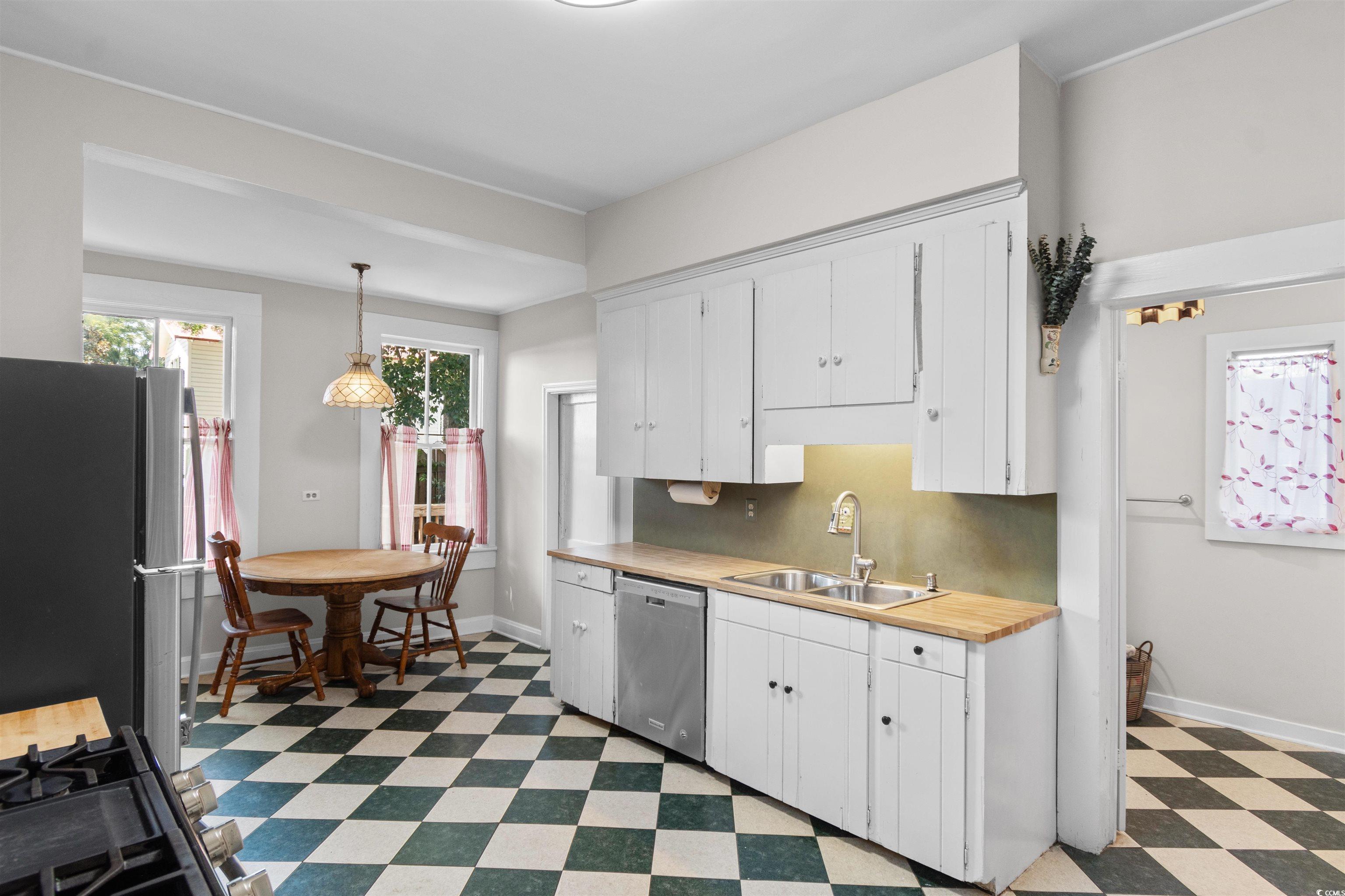 811 Prince Street Georgetown, SC 29440 - Photo 14 of 40