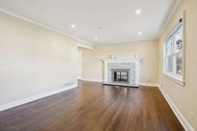 $4,400 | 116 Fairview Avenue, West Orange, NJ 07052