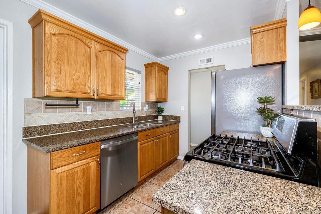 8699 Avenida Marco El Cajon, CA 92021 - Photo 12 of 32