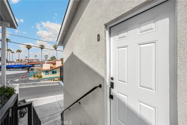 $3,200,000 | 102 East Avenida San Gabriel, San Clemente, CA 92672