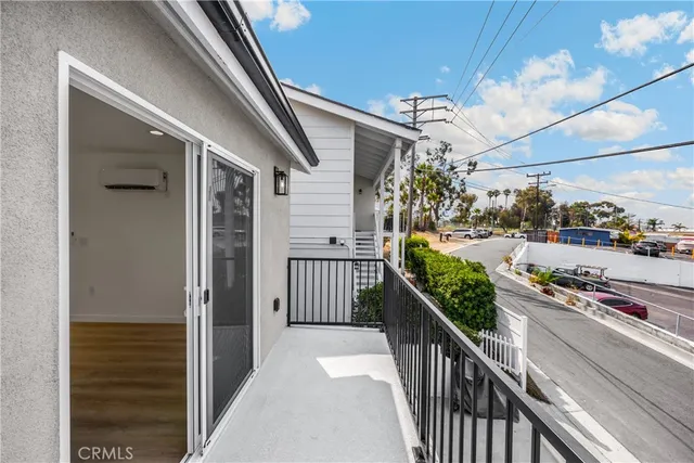 $3,200,000 | 102 East Avenida San Gabriel, San Clemente, CA 92672