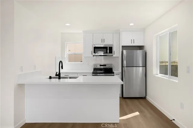 $3,200,000 | 102 East Avenida San Gabriel, San Clemente, CA 92672