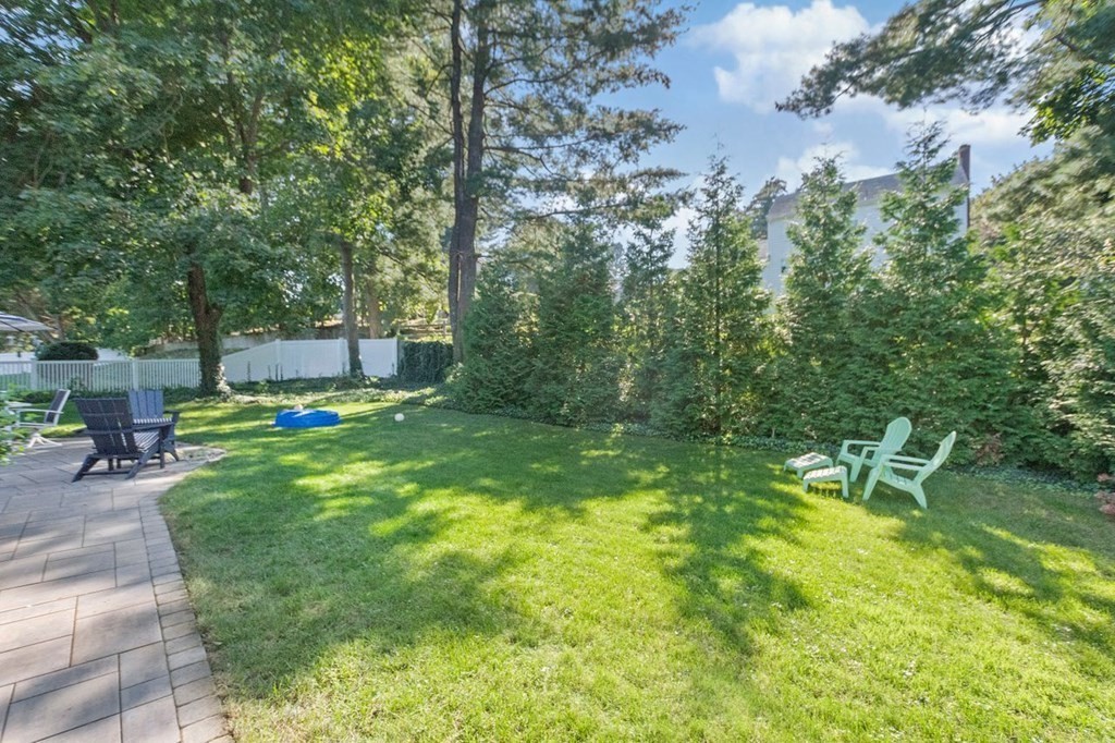 10 Albamont Road Winchester, MA 01890 - Photo 3 of 33 Gallery Image 3