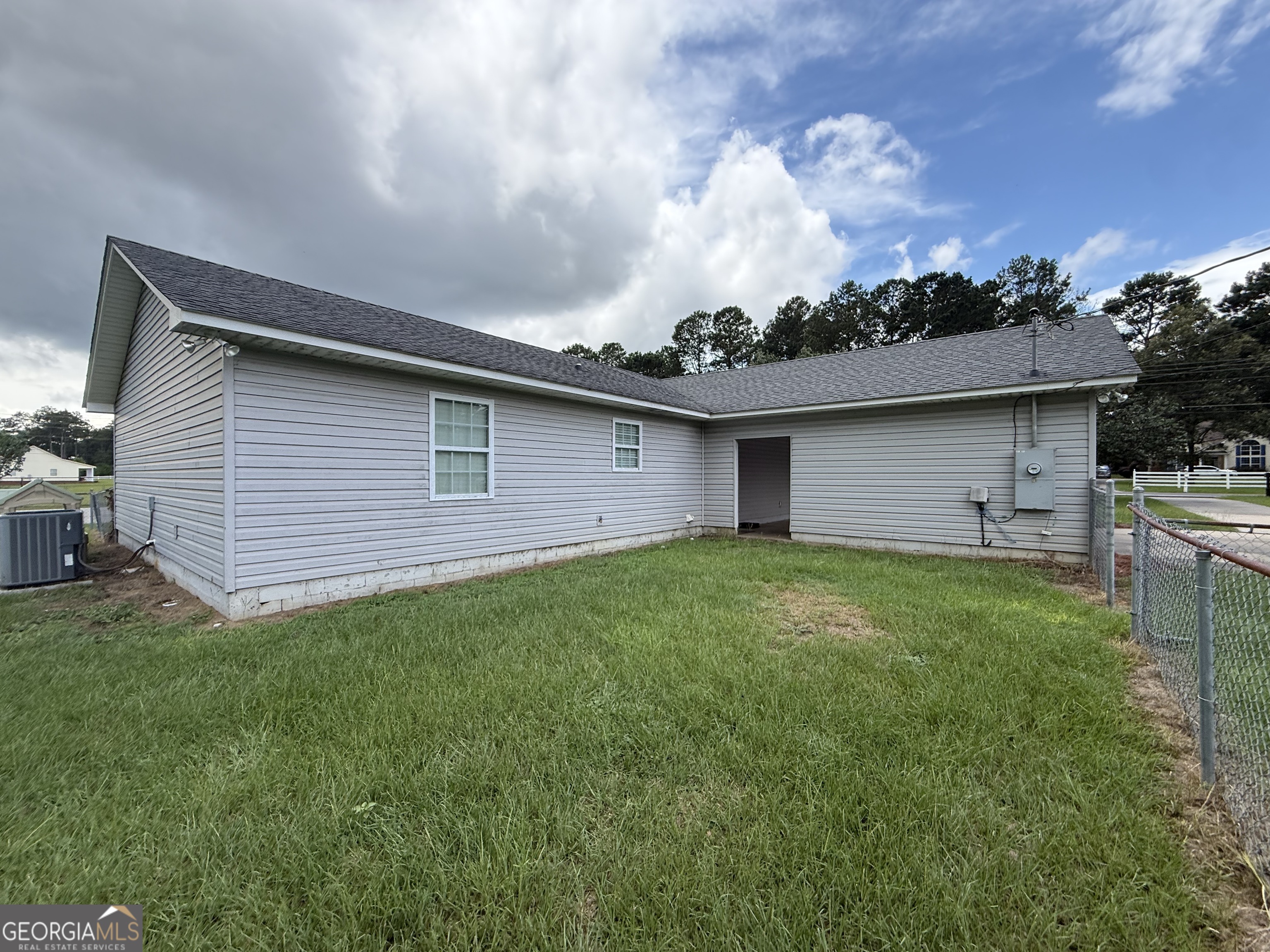 136 Trinity Road Dublin, GA 31021 - Photo 7 of 31