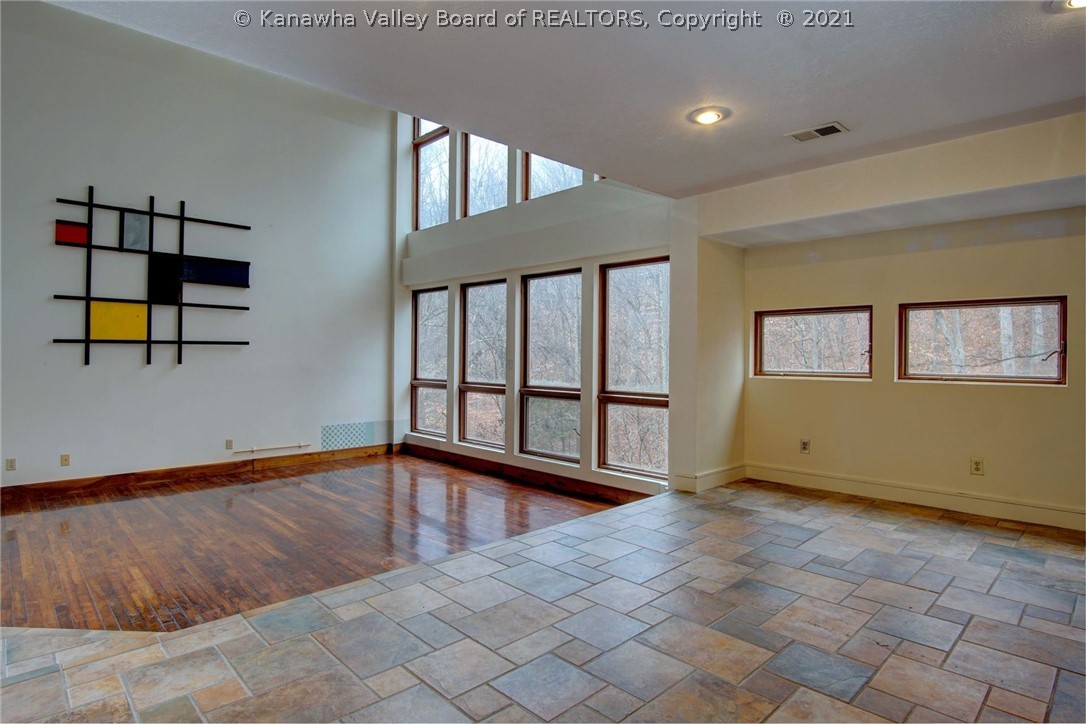 1409 Stonehenge Road Charleston, WV 25314 - Photo 8 of 45 Gallery Image 8