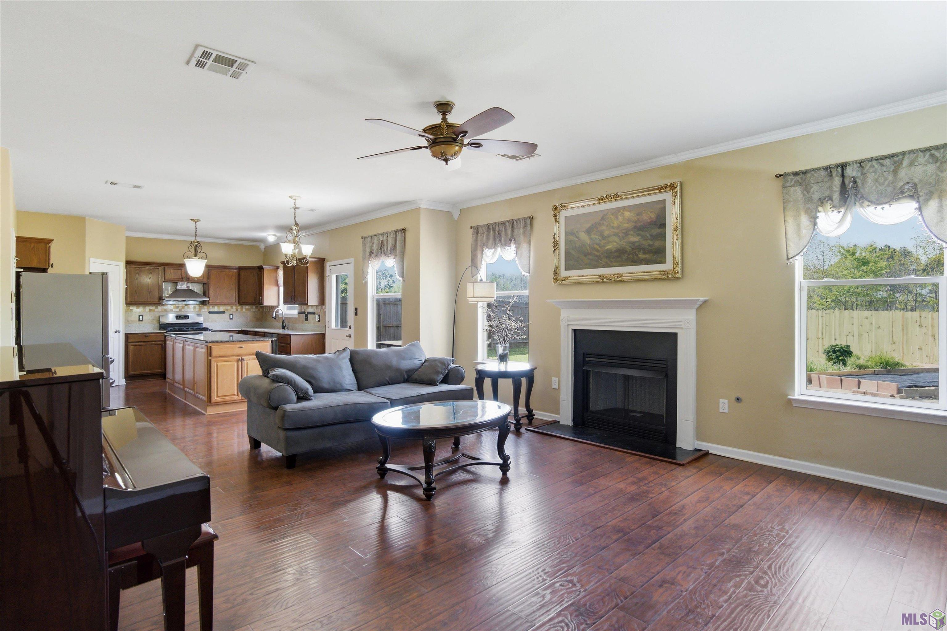 14222 Cedar Pointe Avenue Baton Rouge, LA 70809 - Photo 4 of 29