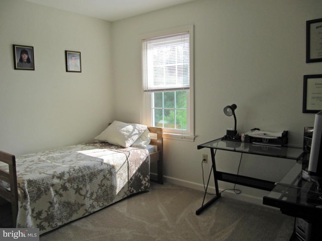 109 Hammersmith Lane Lititz, PA 17543 - Photo 18 of 28 Gallery Image 18