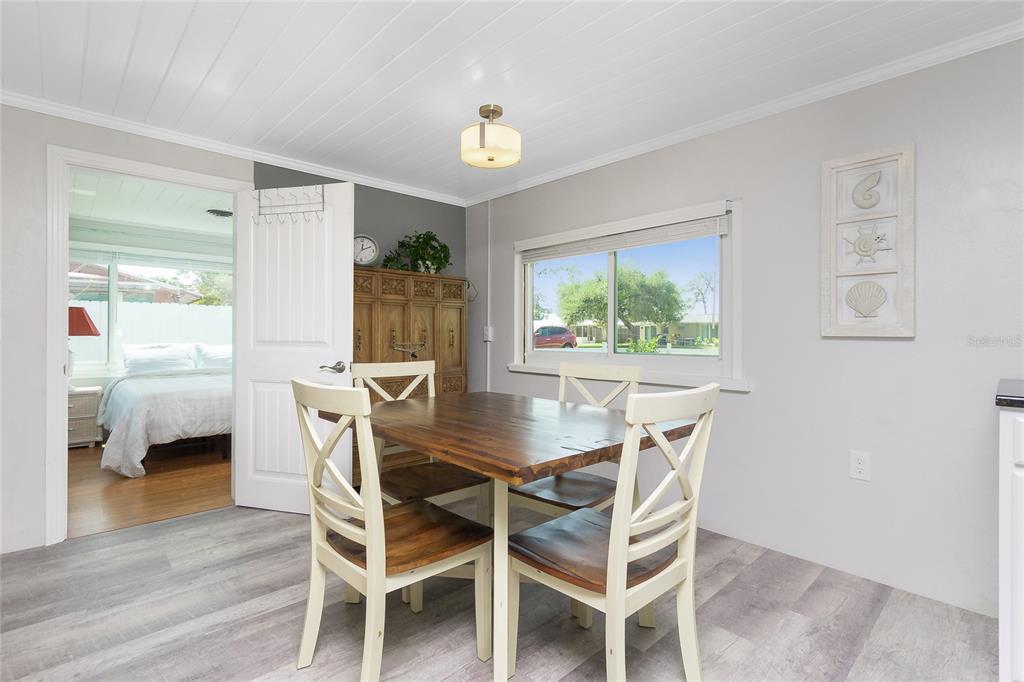 495 South McCall Road Englewood, FL 34223 - Photo 15 of 38