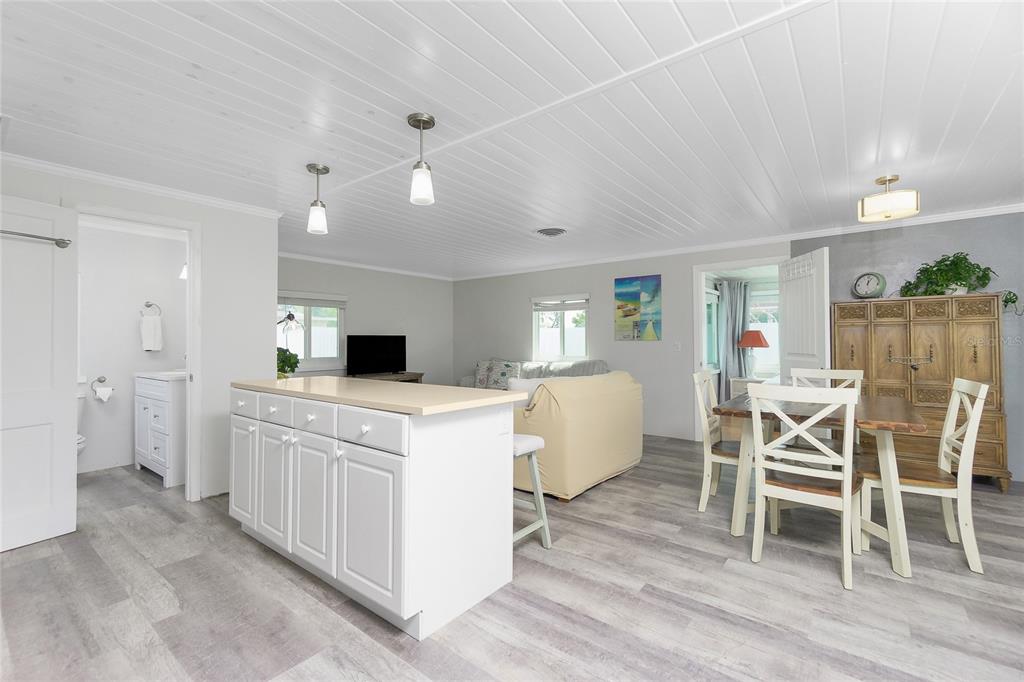 495 South McCall Road Englewood, FL 34223 - Photo 7 of 38