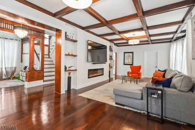 $849,999 | 22 Berkeley Heights Park, Bloomfield, NJ 07003