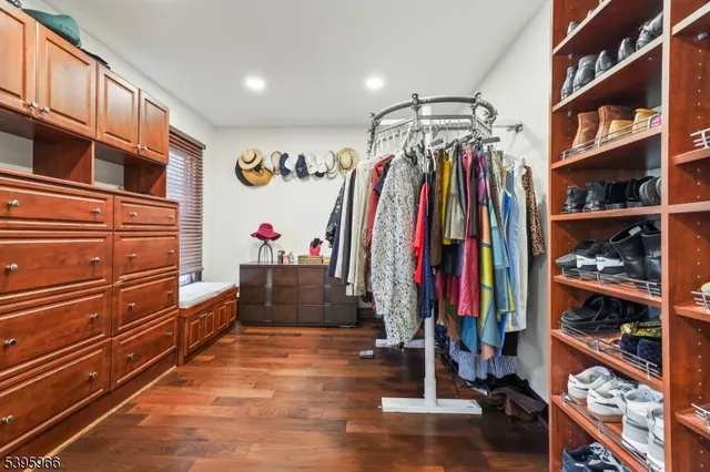 $849,999 | 22 Berkeley Heights Park, Bloomfield, NJ 07003