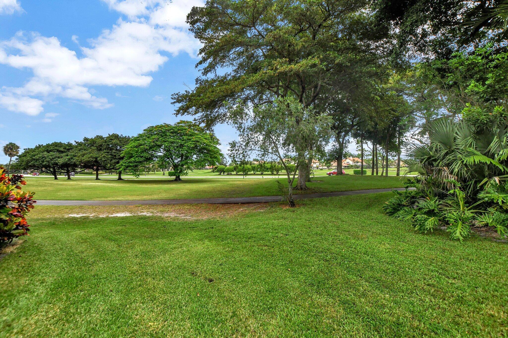 7495 La Paz Boulevard, Unit 102 Boca Raton, FL 33433 - Photo 31 of 36 View